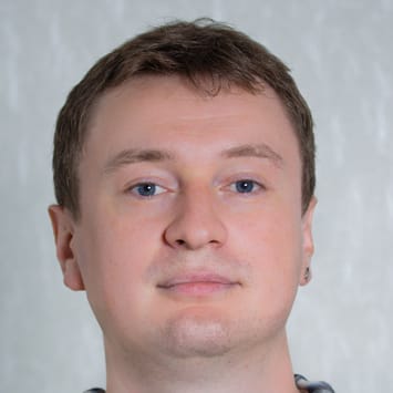 Роман Иванов